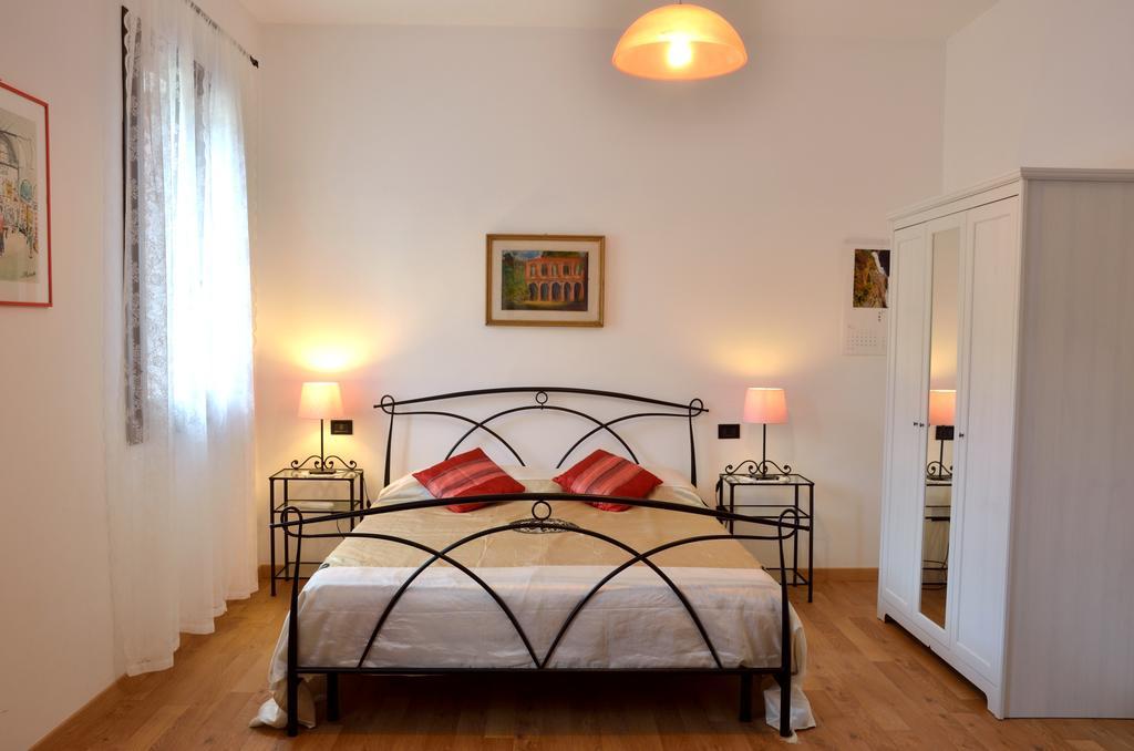 Bed and Breakfast Paglia E Fieno Виллага Номер фото
